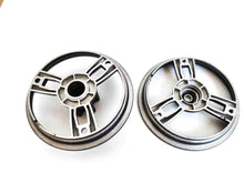 Front wheel hub
